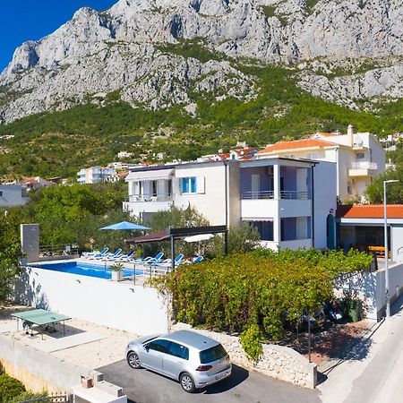 Villa Levanda Макарска Екстериор снимка
