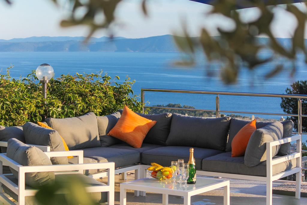 Villa Levanda Макарска Екстериор снимка