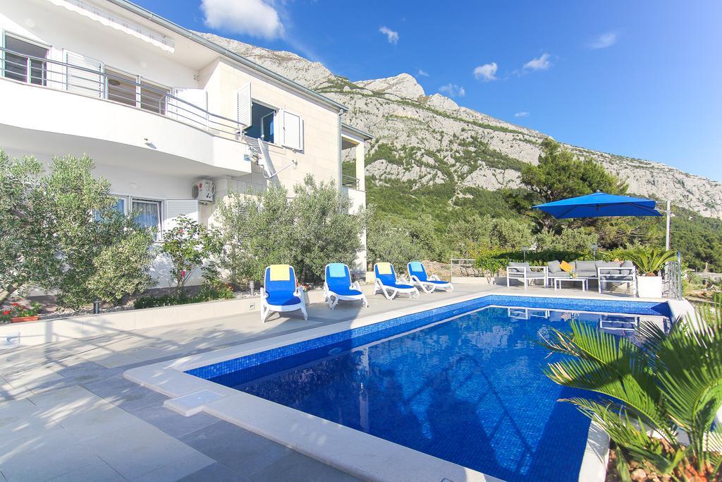 Villa Levanda Макарска Екстериор снимка